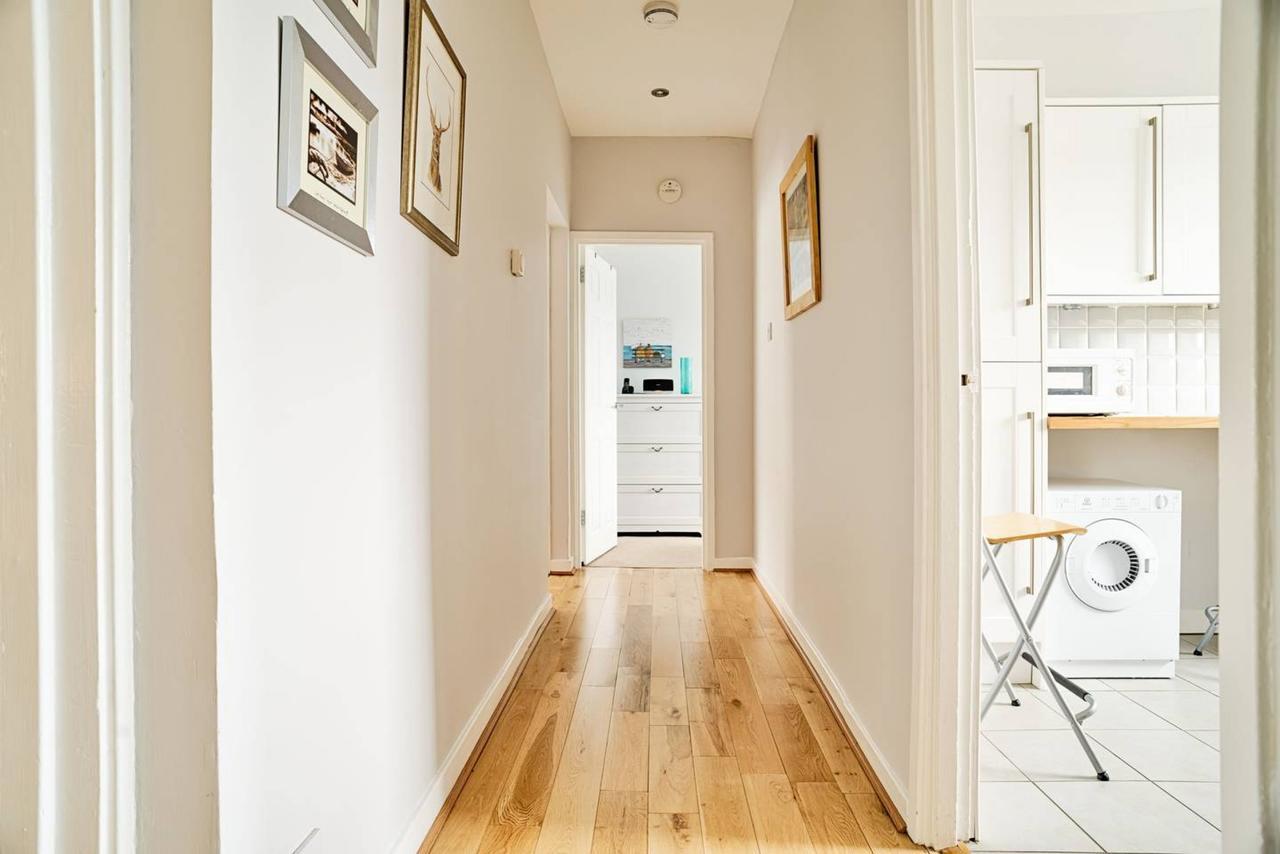 Joivy Bright Royal Mile Apartment Edinburg Exteriör bild