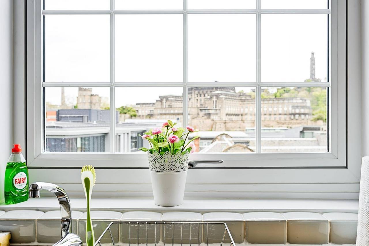 Joivy Bright Royal Mile Apartment Edinburg Exteriör bild