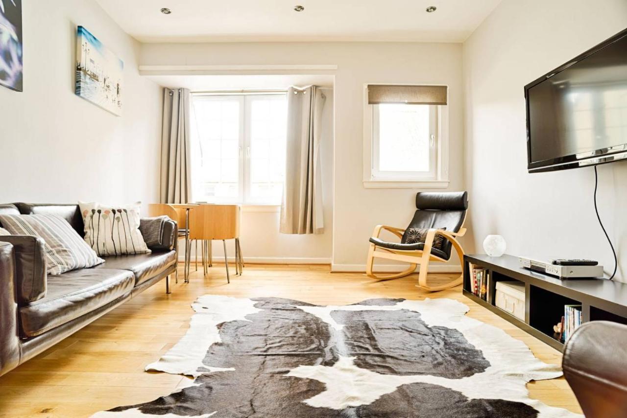 Joivy Bright Royal Mile Apartment Edinburg Exteriör bild